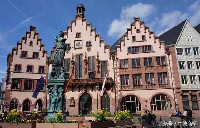 德国法兰克福机场购物攻略,德国法兰克福有几个机场