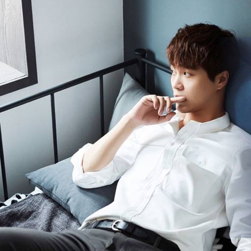 遇见足球城吴昕和小哥换礼物,遇见足球吴昕郑恺视频