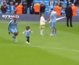 足球的魅力女主角,足球女生的魅力