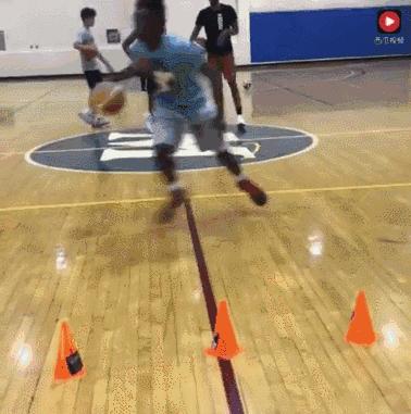 nba2k20艾弗森crossover过人,nba2k22艾弗森crossover教学