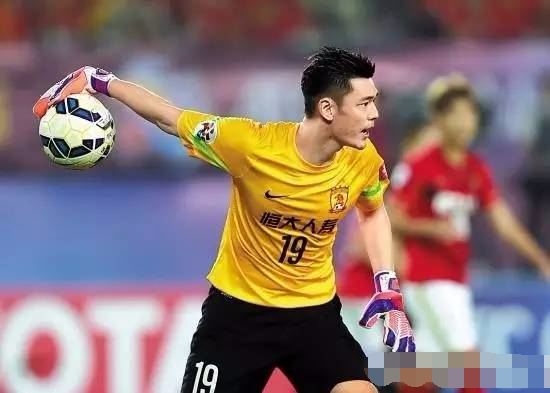 国足1-0乌兹别克郜林绝杀,别为我哭泣乌拉圭