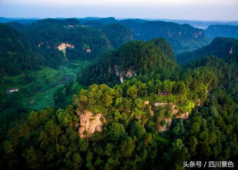 100公里内成都的免费景点,距离成都1000公里内的旅游景点