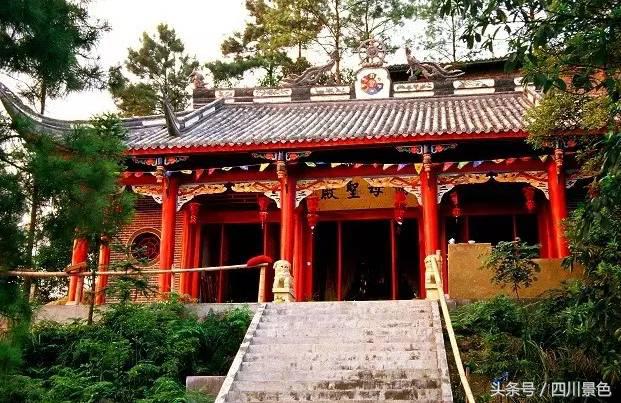 100公里内成都的免费景点,距离成都1000公里内的旅游景点