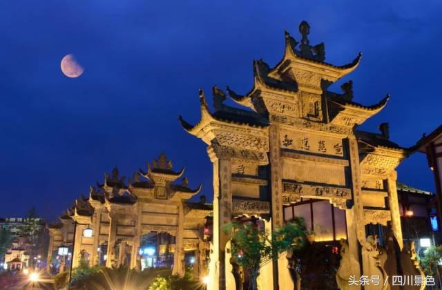 100公里内成都的免费景点,距离成都1000公里内的旅游景点