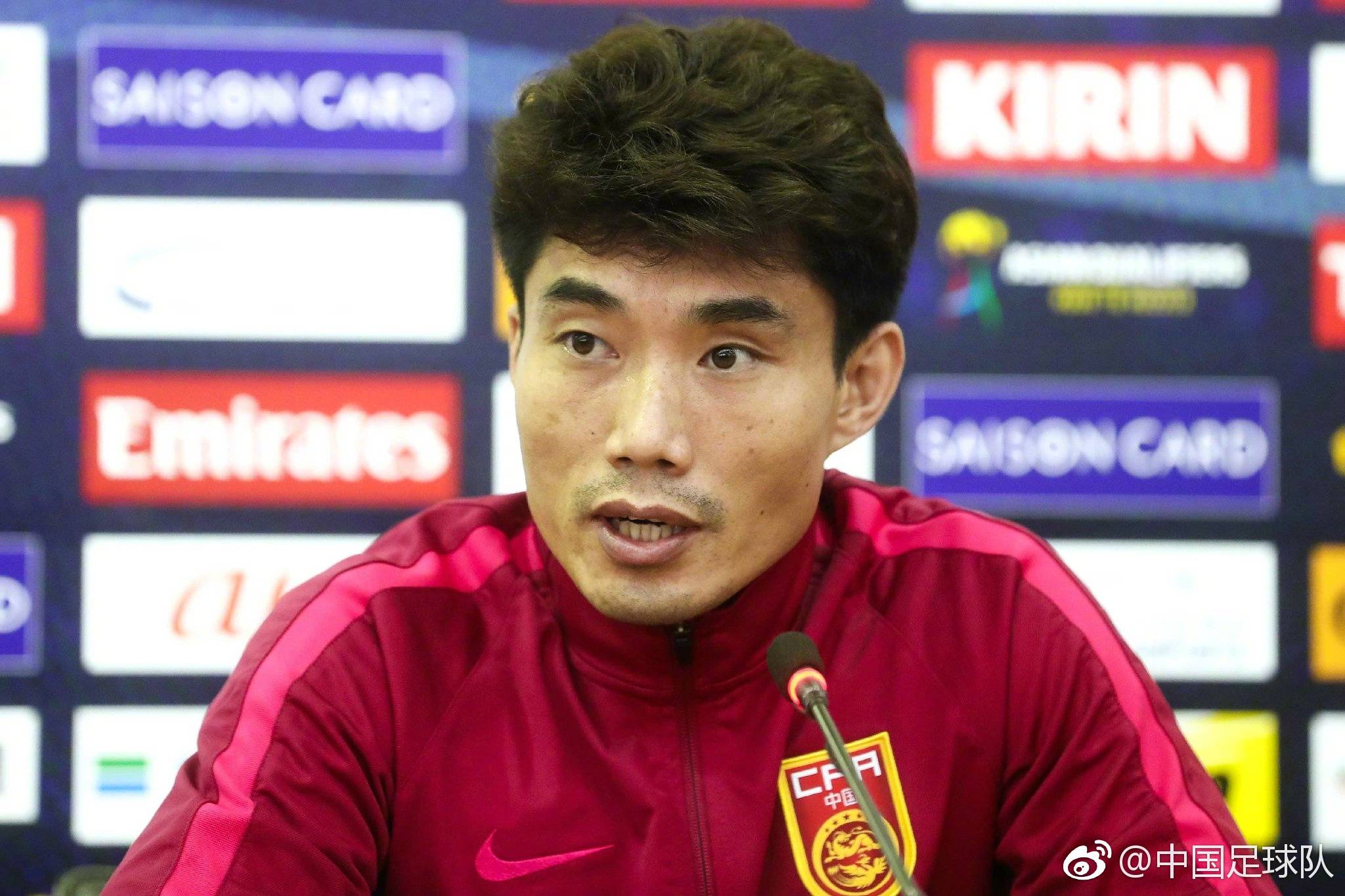 国足1-0乌兹别克郜林绝杀,别为我哭泣乌拉圭