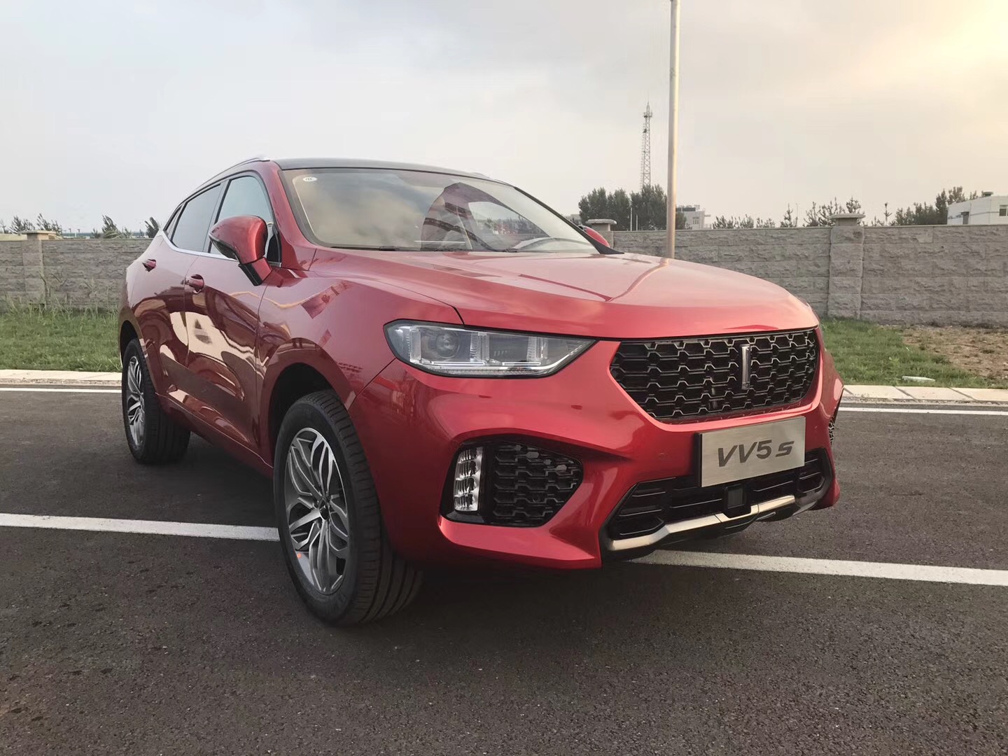 新款vv5上市12.58万起售,15万左右林肯vv5