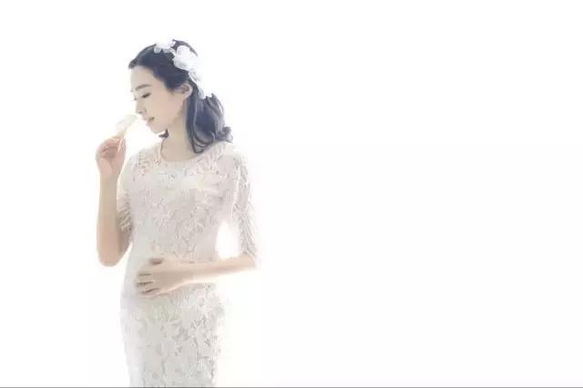 产后宝妈几周才可以吃燕窝,产后吃燕窝对奶水有影响吗