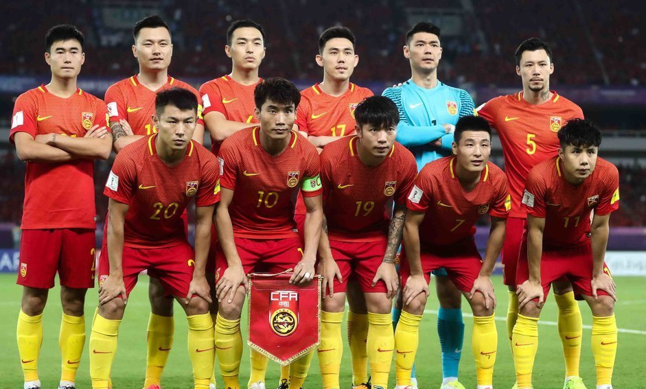 武磊脸红吗？冯潇霆拯救了国足，那一刻球迷激动落泪