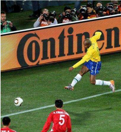 最风骚的控球,最厉害射门姿势合集