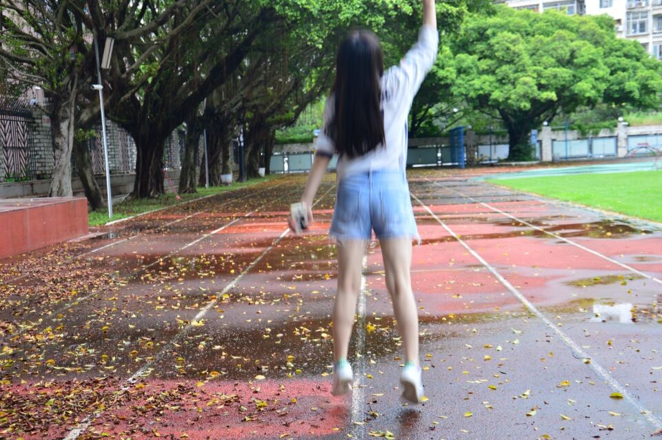 为梅西送球小哥是栾玉帅,哈梅斯罗德里格斯帅气头像