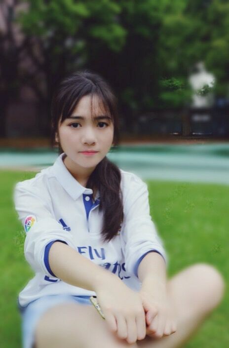 为梅西送球小哥是栾玉帅,哈梅斯罗德里格斯帅气头像