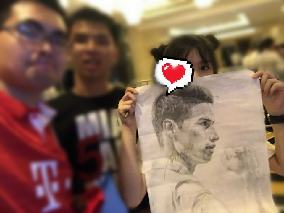 为梅西送球小哥是栾玉帅,哈梅斯罗德里格斯帅气头像