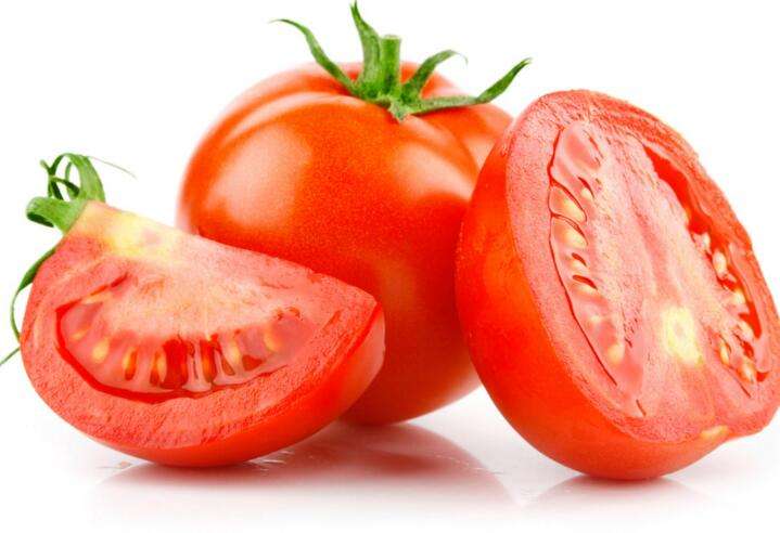 教官晒伤了怎么回答,夏日军训在太阳底下暴晒