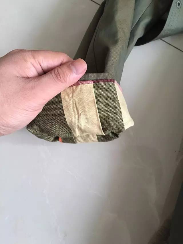 巴宝莉风衣回归现实,5万的巴宝莉风衣