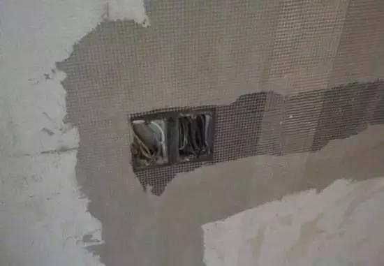 新装修墙裂一道缝怎样修补,新装修好的墙开裂怎么回事