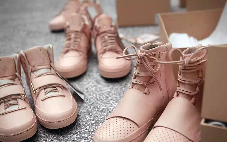 adidasoriginal合作款,阿迪达斯adidas爆款展示精彩瞬间