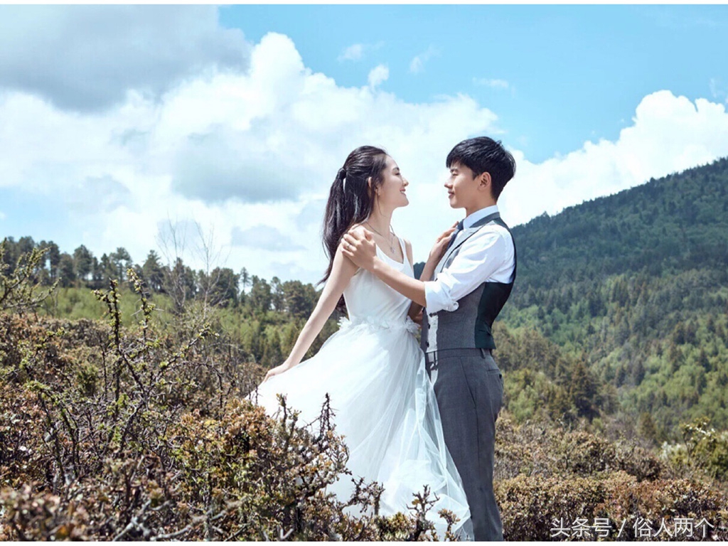 谢娜肚子为什么那么瘦,谢娜肚子隆起了吗