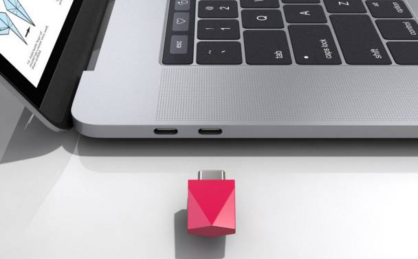 众筹排行榜：插上这个U盘，让你的Mac拥有第二块触控屏幕