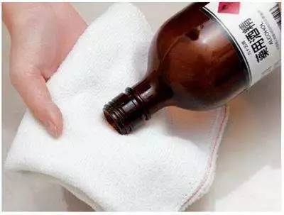 新百伦绒面运动鞋的正确清理方式,新百伦鞋子怎么清理表面