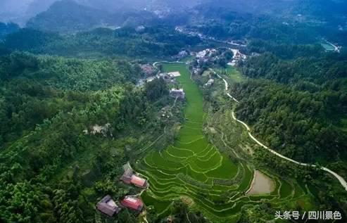 100公里内成都的免费景点,距离成都1000公里内的旅游景点