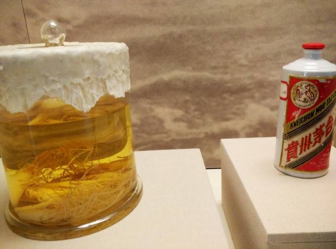 你想成为酒桌上的一流白酒专家吗？赶快记下这14个白酒小知识吧