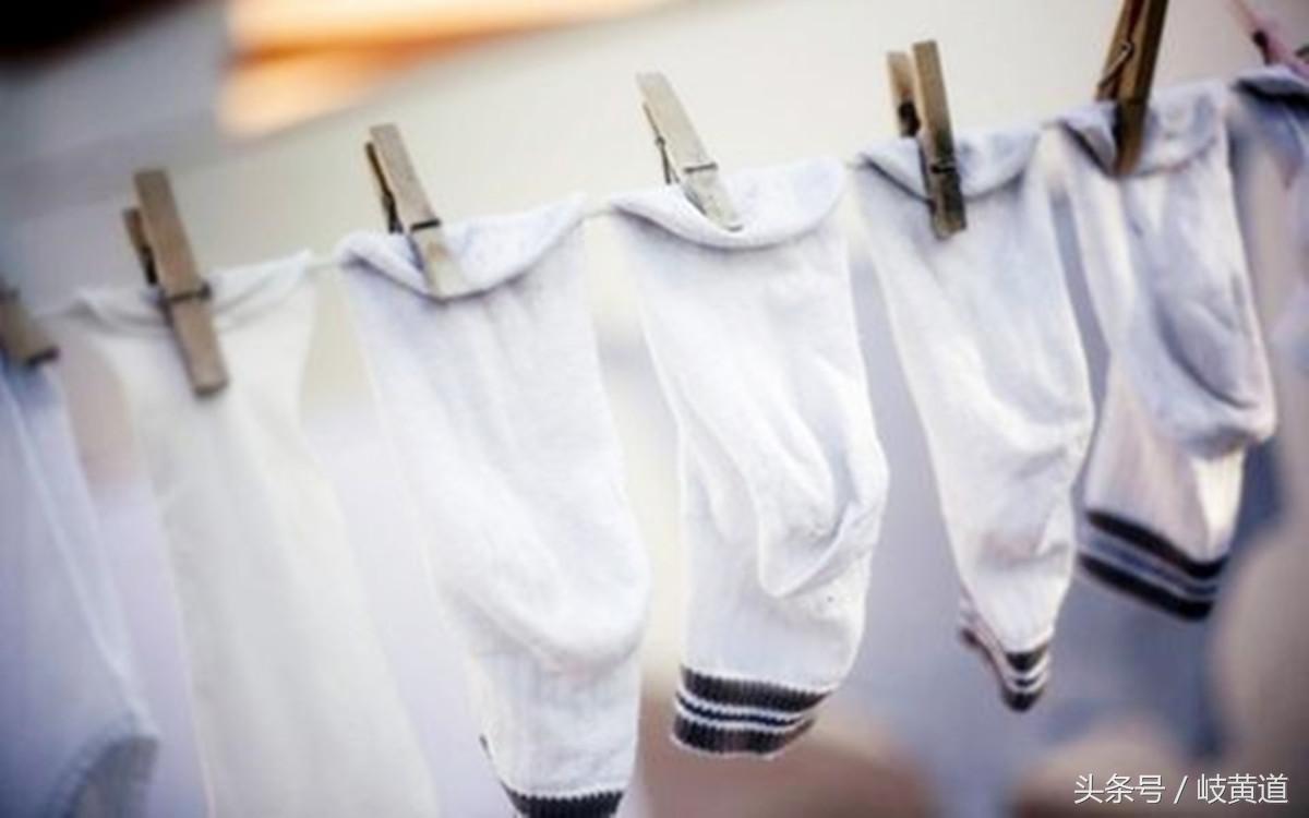 女生穿了一个星期的袜子,裤袜引发妇科炎症