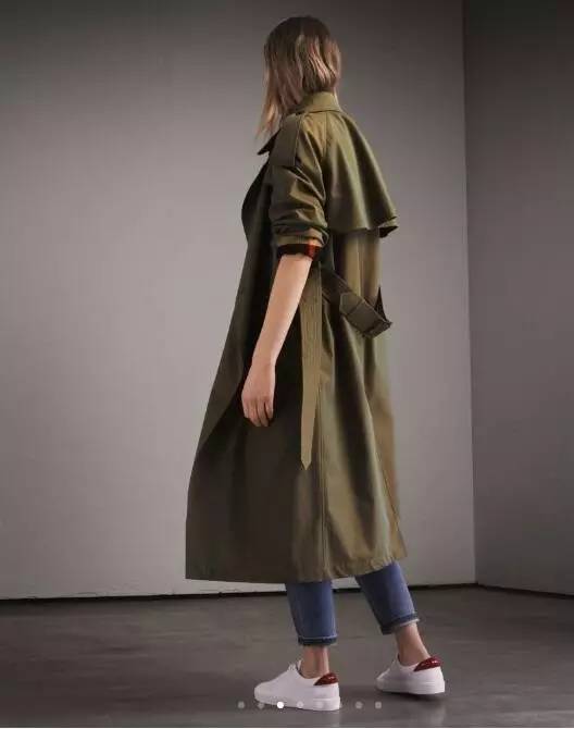 巴宝莉风衣回归现实,5万的巴宝莉风衣