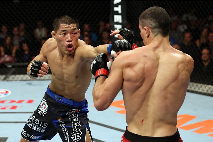 李景亮和嘎子谢孟伟互动,嘎子哥和谢孟伟pk视频