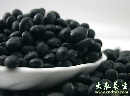 女人滋阴补血的10种食物,女人最靠谱的六种补血食疗方法