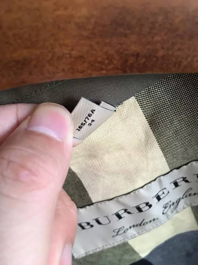 巴宝莉风衣回归现实,5万的巴宝莉风衣