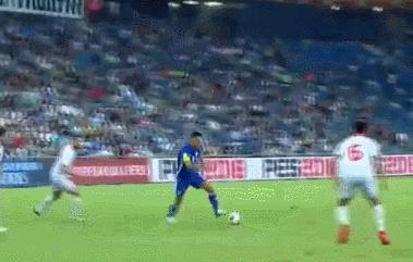 扎哈维摔袖标,广州富力扎哈维