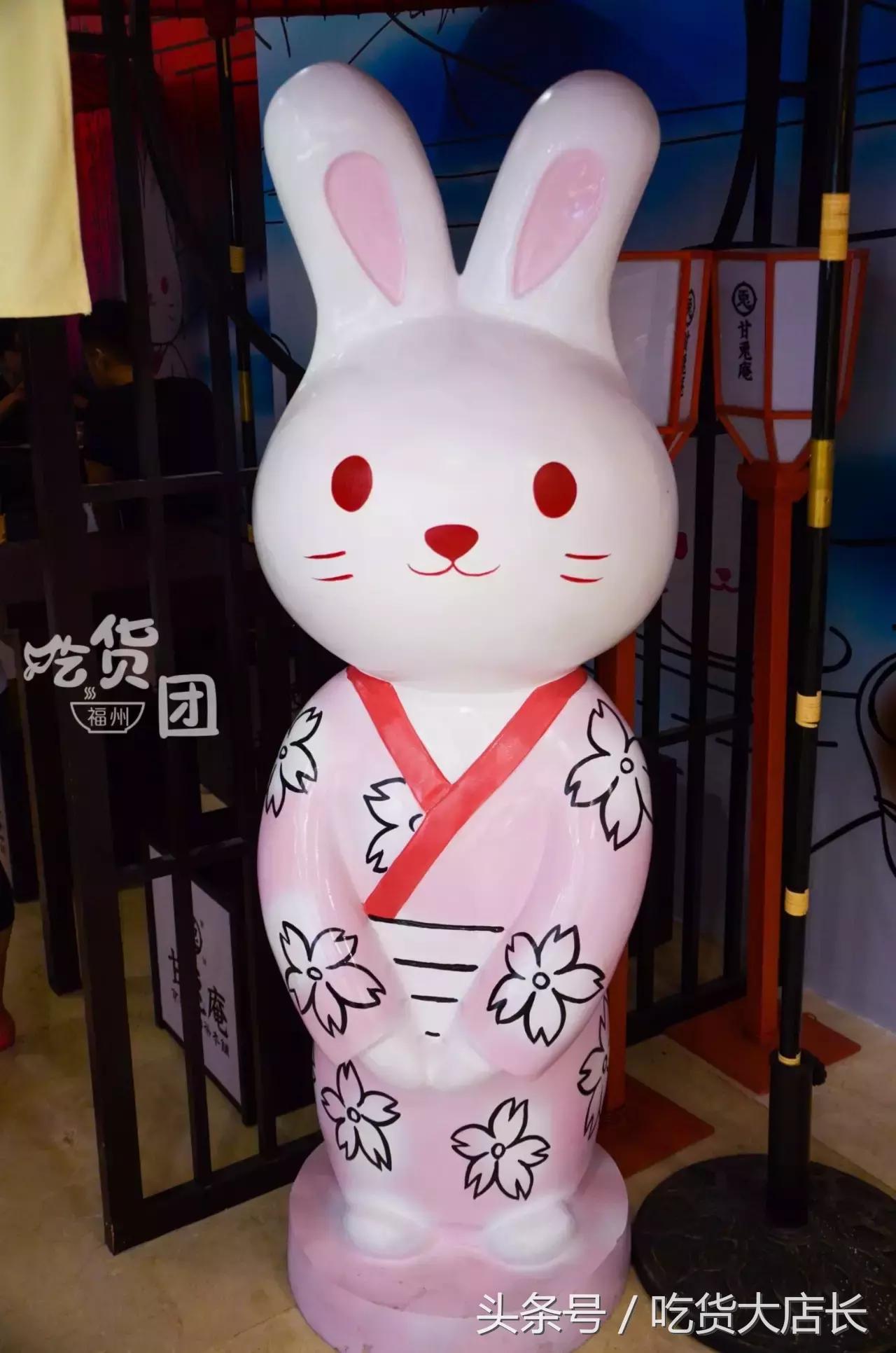 开在樱花树里的抹茶店，被这只兔子绿了也心甘情愿！