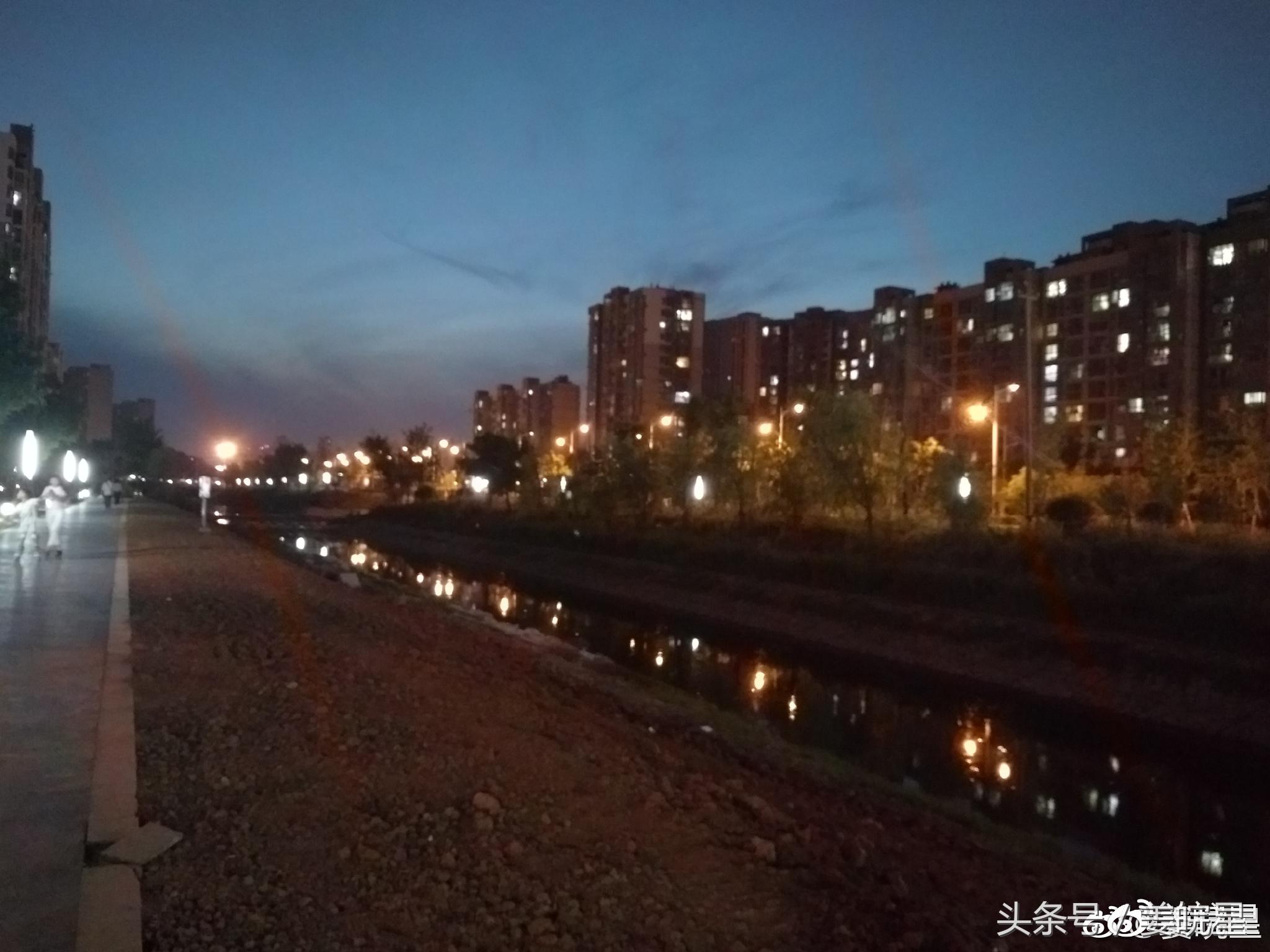 罗永浩发布坚果pro视频,罗永浩坚果pro发布会哽咽