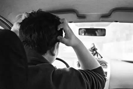 开车如何不让别人晕车,开车如何不被别人欺负