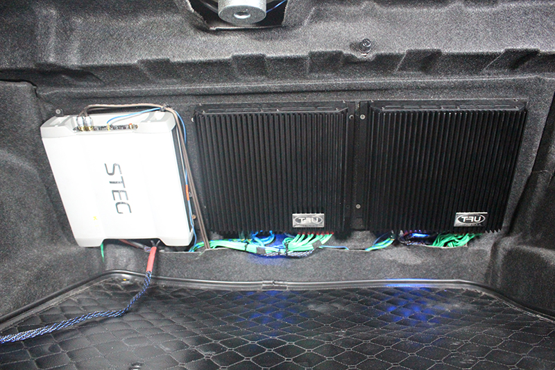 皇冠陆放尊贵版音响调节最佳效果,14代皇冠改装音响不加功放可以吗