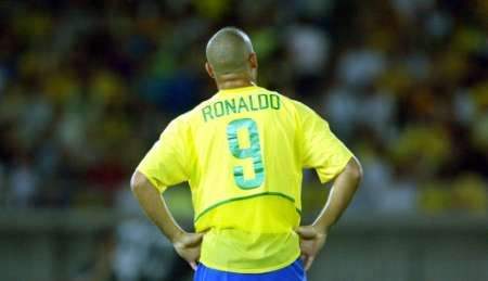 谁是足球场上最好的球员,足球哪个人是最好的