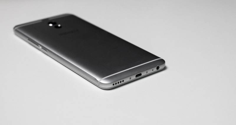 魅蓝note6拆解换电池,魅蓝note6总成带框