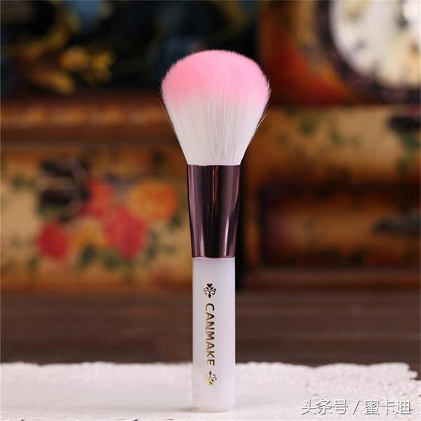 给你神助攻的美妆工具，变美要有自己的套路！