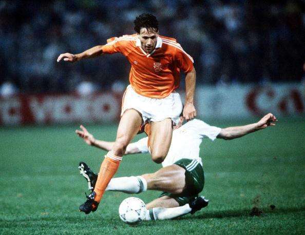 谁是足球场上最好的球员,足球哪个人是最好的