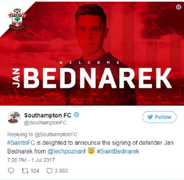 足球场上的各种奇葩操作,什么足球花式动作能秀翻全场