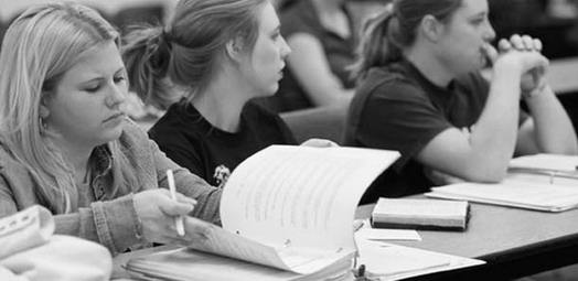 美国留学生因学术不诚实被遣返,美国留学生被退学回国了怎么办