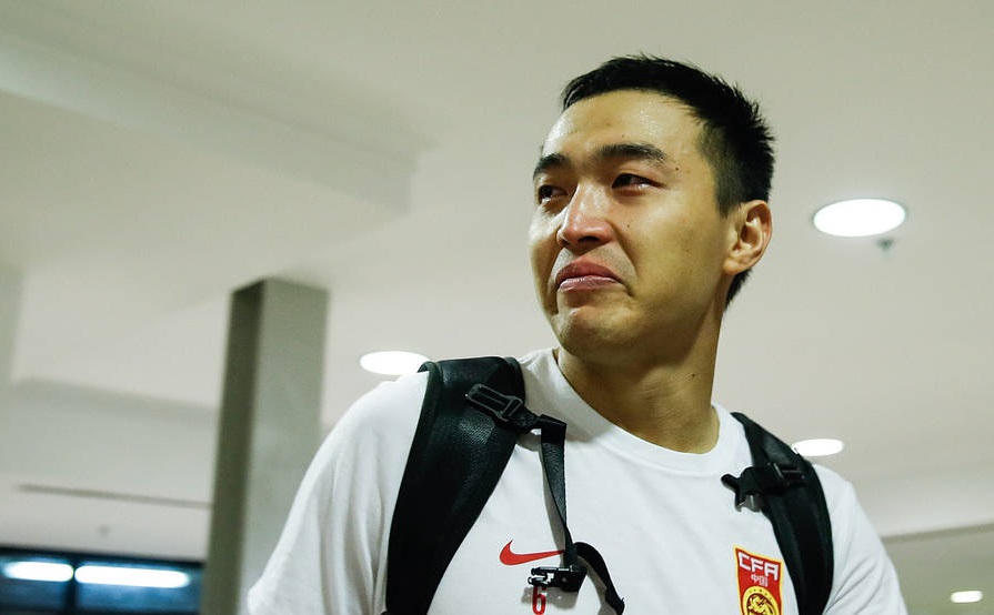 12强赛国足绝杀越南取首胜韦世豪,12强赛郜林进球图片