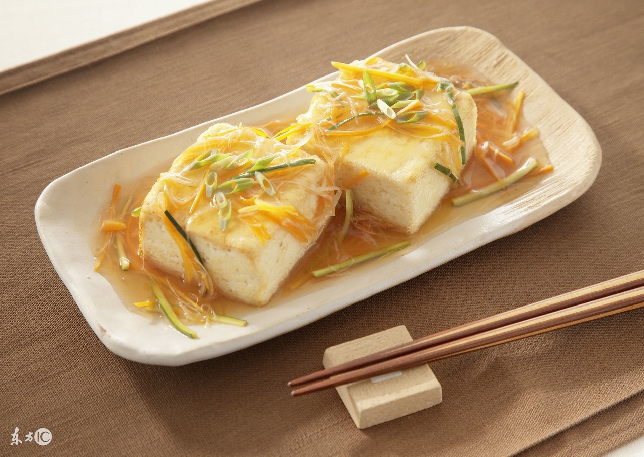 口干舌燥便秘吃什么降火,口干口苦便秘有什么偏方