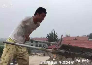 奥巴马卸任时对特朗普的警告,奥巴马卸任演讲调侃希拉里特朗普