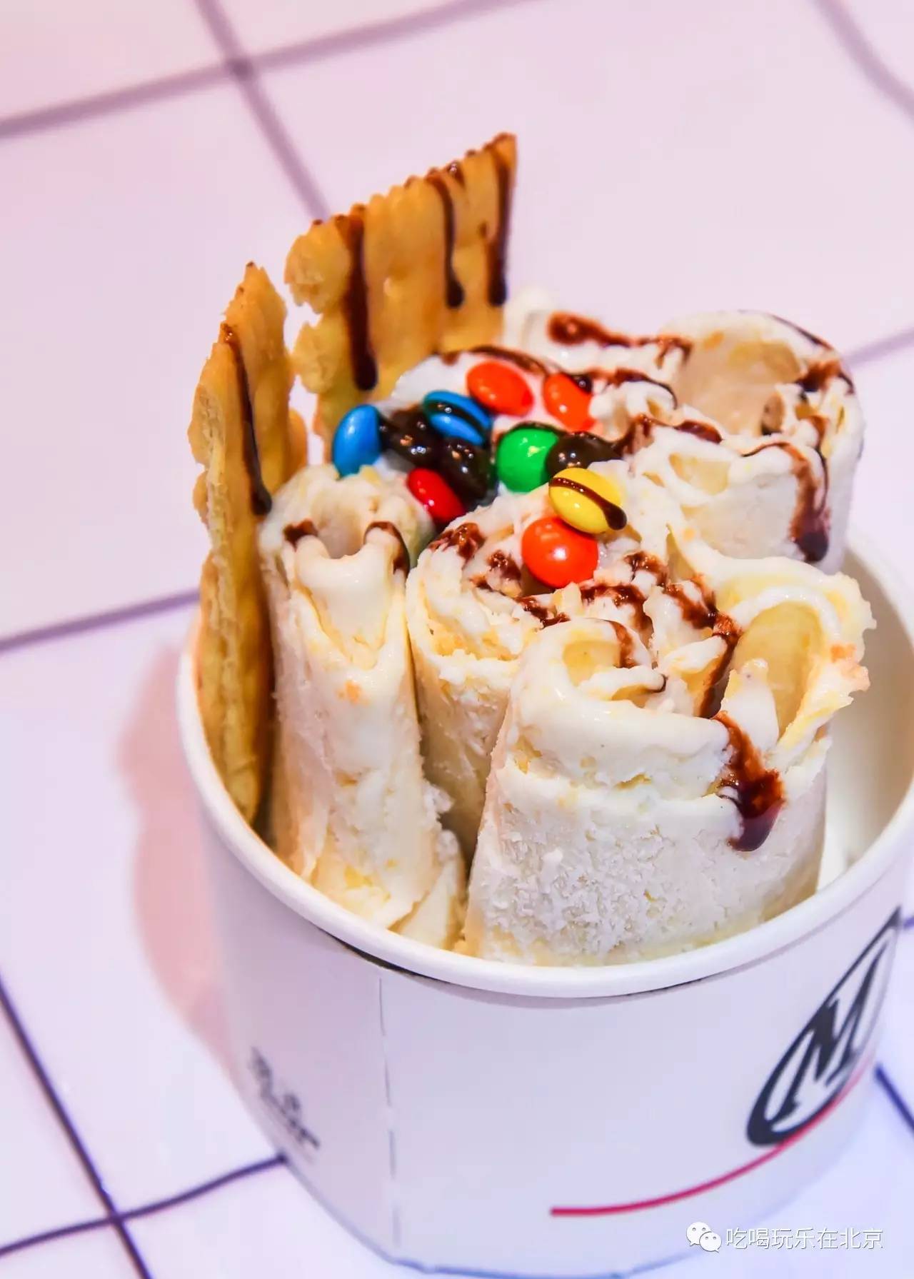 那些火爆ins的网红冰淇淋,炒酸奶冰淇淋网红店