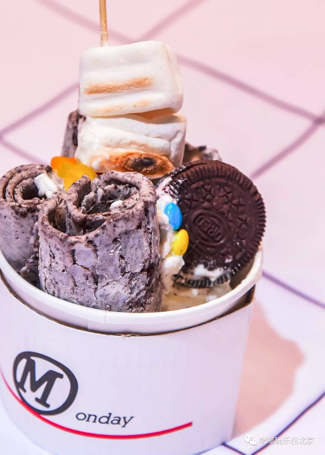 那些火爆ins的网红冰淇淋,炒酸奶冰淇淋网红店