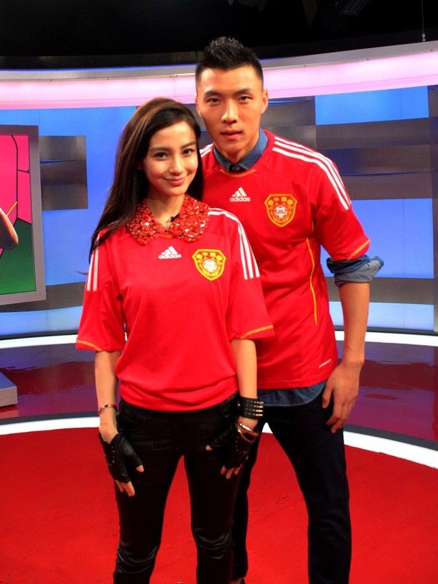 最痴迷足球的女星对比,2018年世界杯决赛的女明星