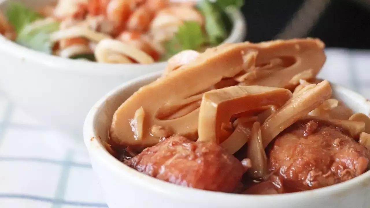 百万厦门人夏天最惦记的一碗面！一锅虾汤熬了20年！