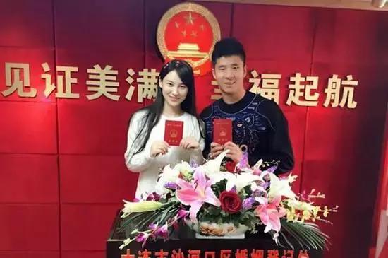 年薪千万的他们，却一直无法满足球迷