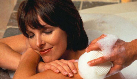 美容专用盐和家用盐的区别,沐浴盐能用来洗脸吗